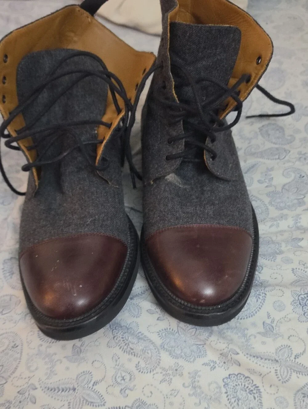 Men's Two-Tone Gray & Brown Lace-Up Boots
